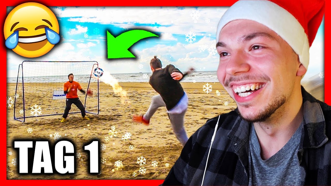 Holzi reagiert auf Fussball Challenge am Strand! + XXL VERLOSUNG - Adventskalender Tag 1