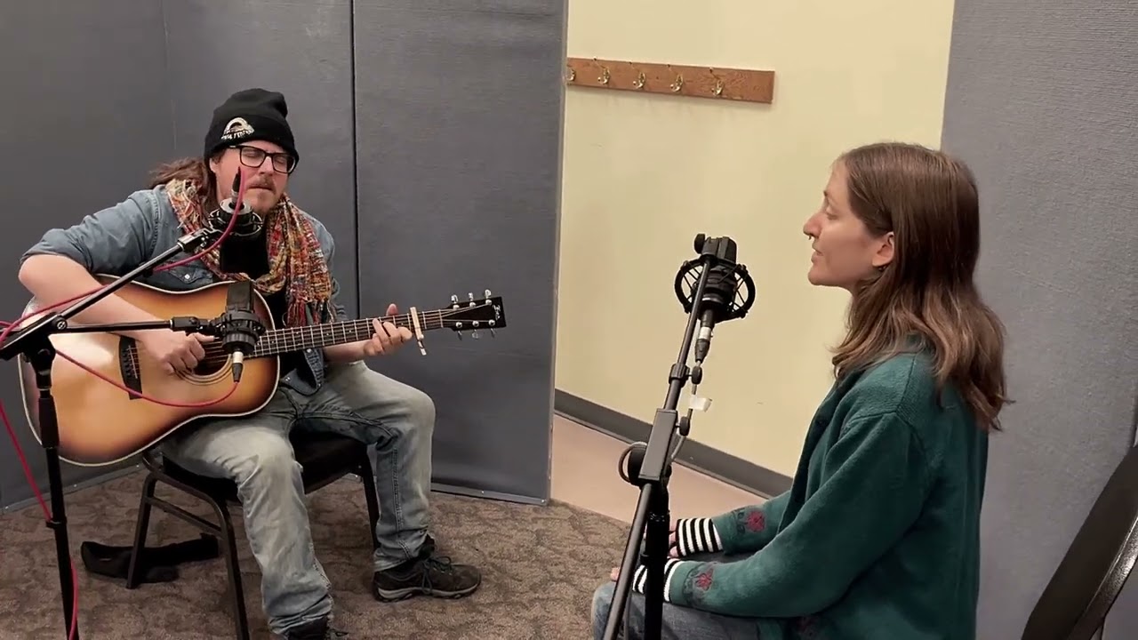 The Harvest - Richard Garvey featuring Laura Speare