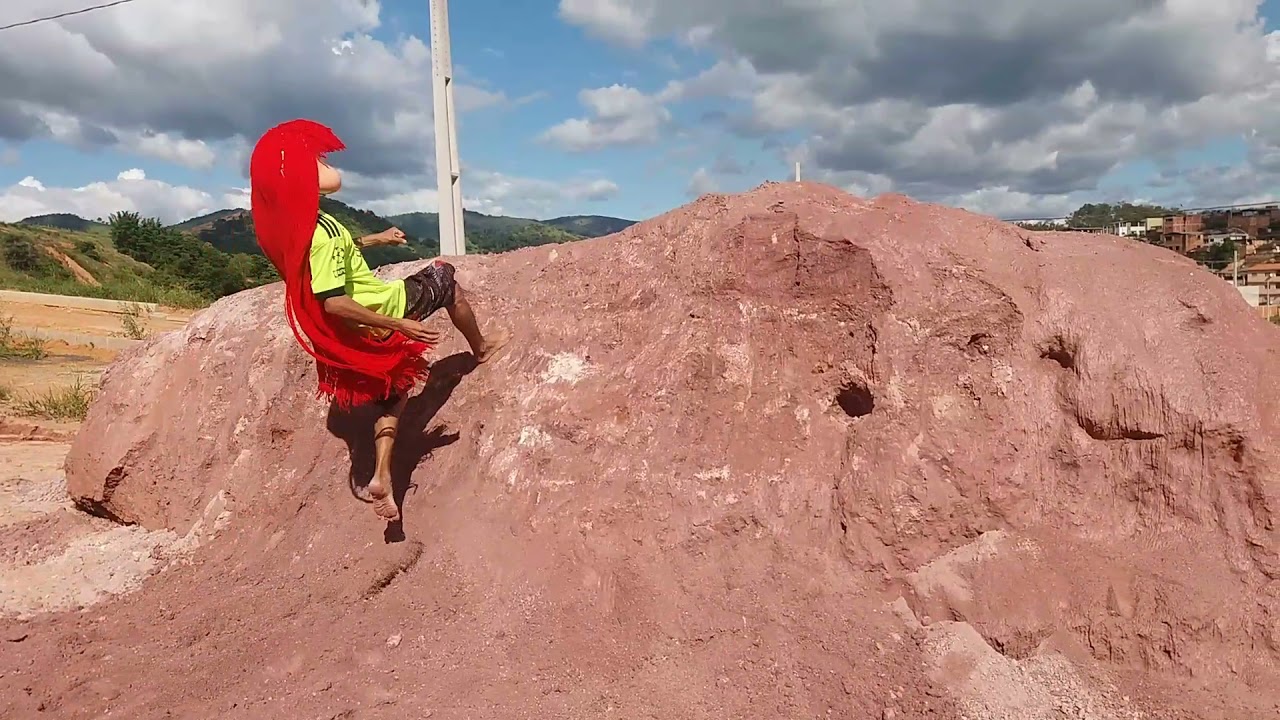Fofão e Chapolin Virando Mortal 2021