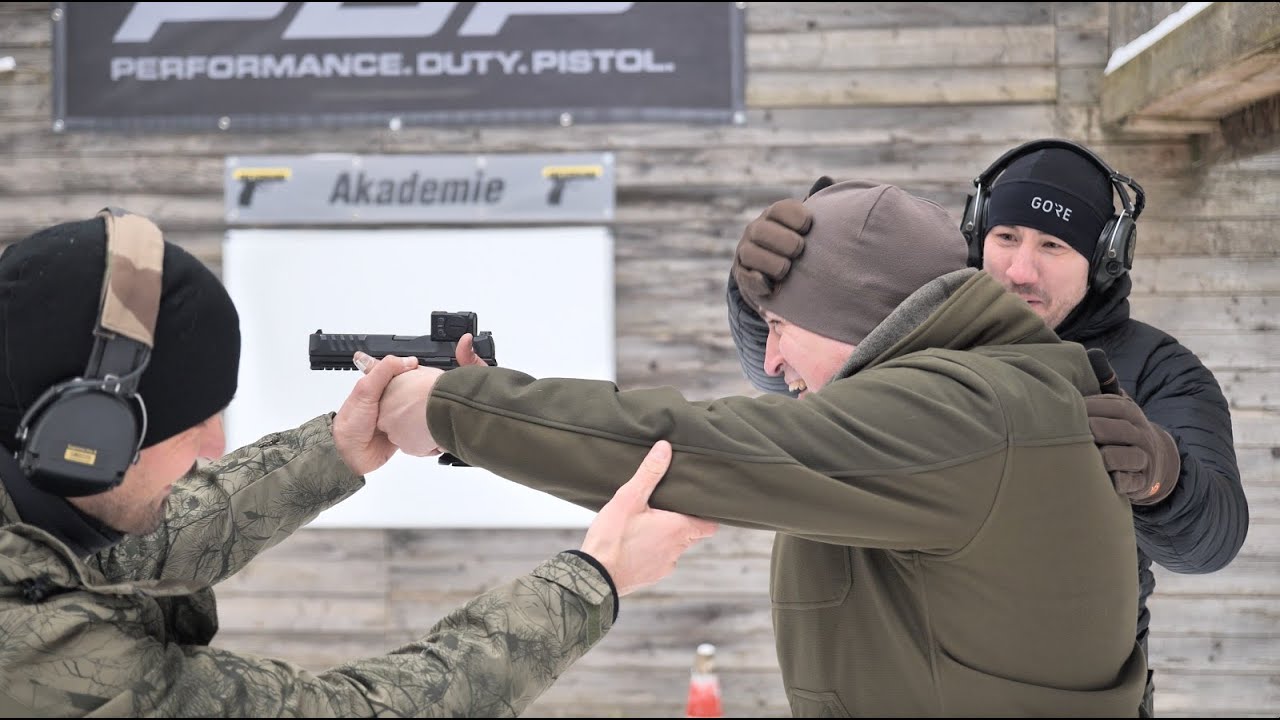 Kurzwaffe bei der Jagd | Zu Gast bei Greyground