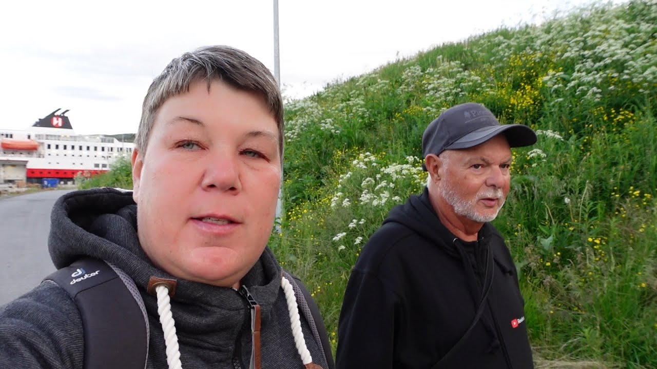 Båtsfjord, Hurtigruten och fina stopp längs vägen.