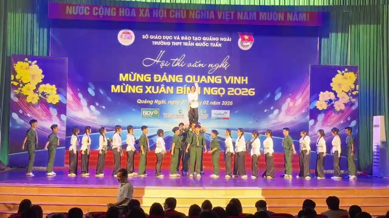 Tiết mục đạt giải 3 . Trường Trần Quốc Tuấn . Quảng Ngãi 