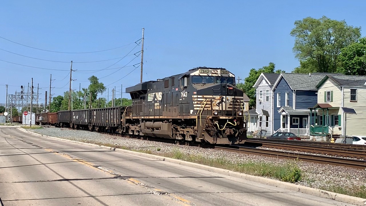 RR Crossing Derailment 3 Years Later, How Many Cars Can A Single Locomotive Move? Closed RR Crossing