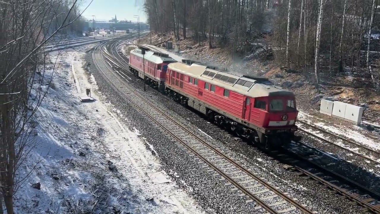 Тепловозы ТЭ109 следуют резервом