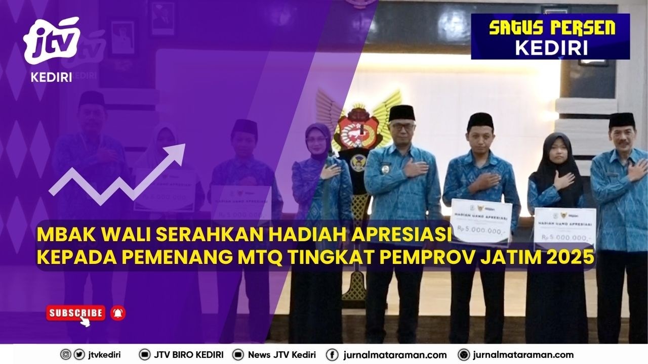 Mbak Wali Serahkan Hadiah Apresiasi Kepada Pemenang MTQ Tingkat Pemprov Jatim 2025