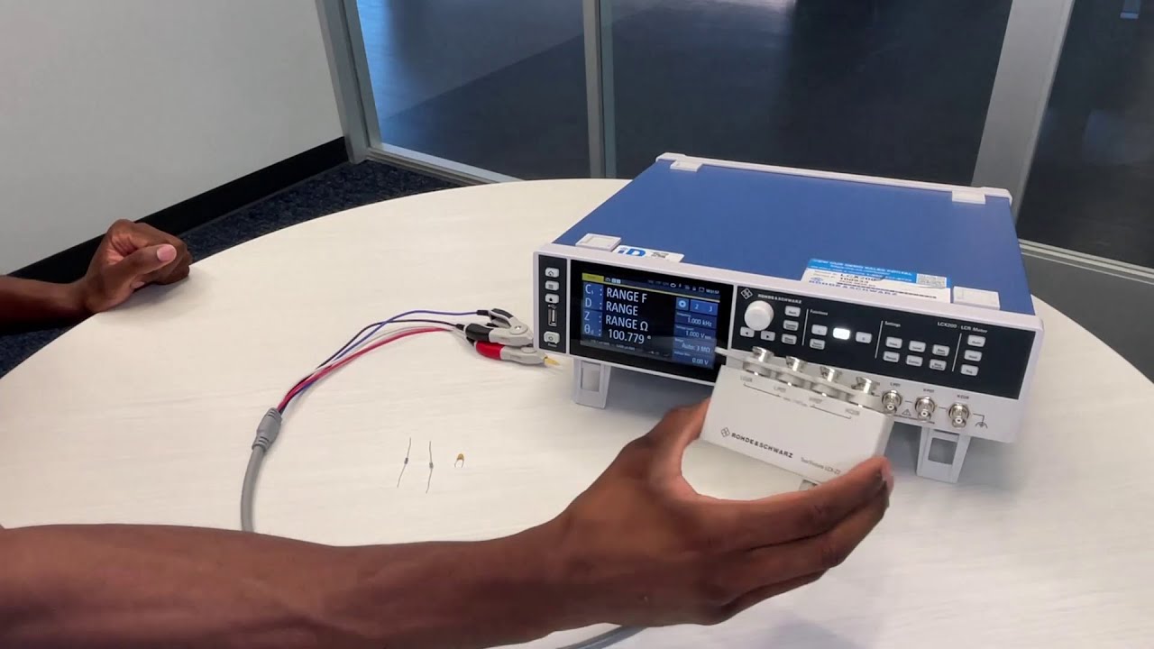 Hands-on with the R&S LCX
