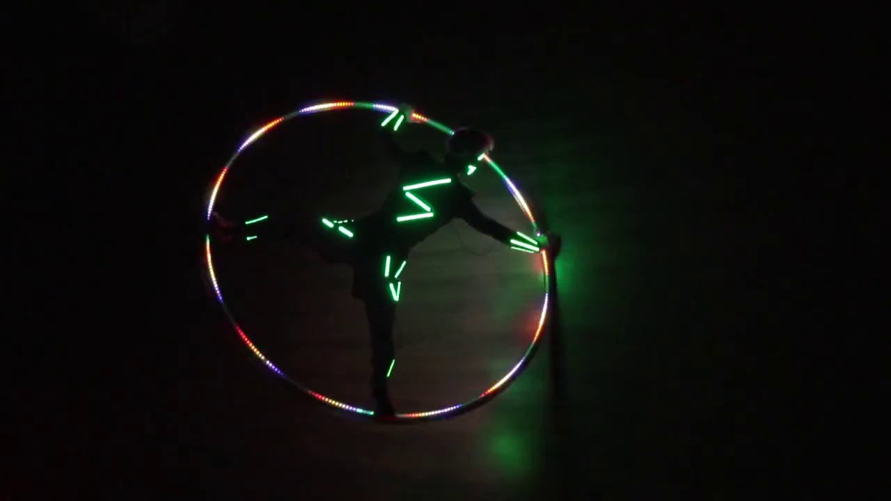 CYR WHEEL LED SHOW