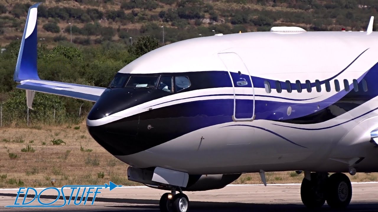 Beautiful Blue Ribbon Boeing 737 BBJ Takeoff - Split Airport LDSP/SPU