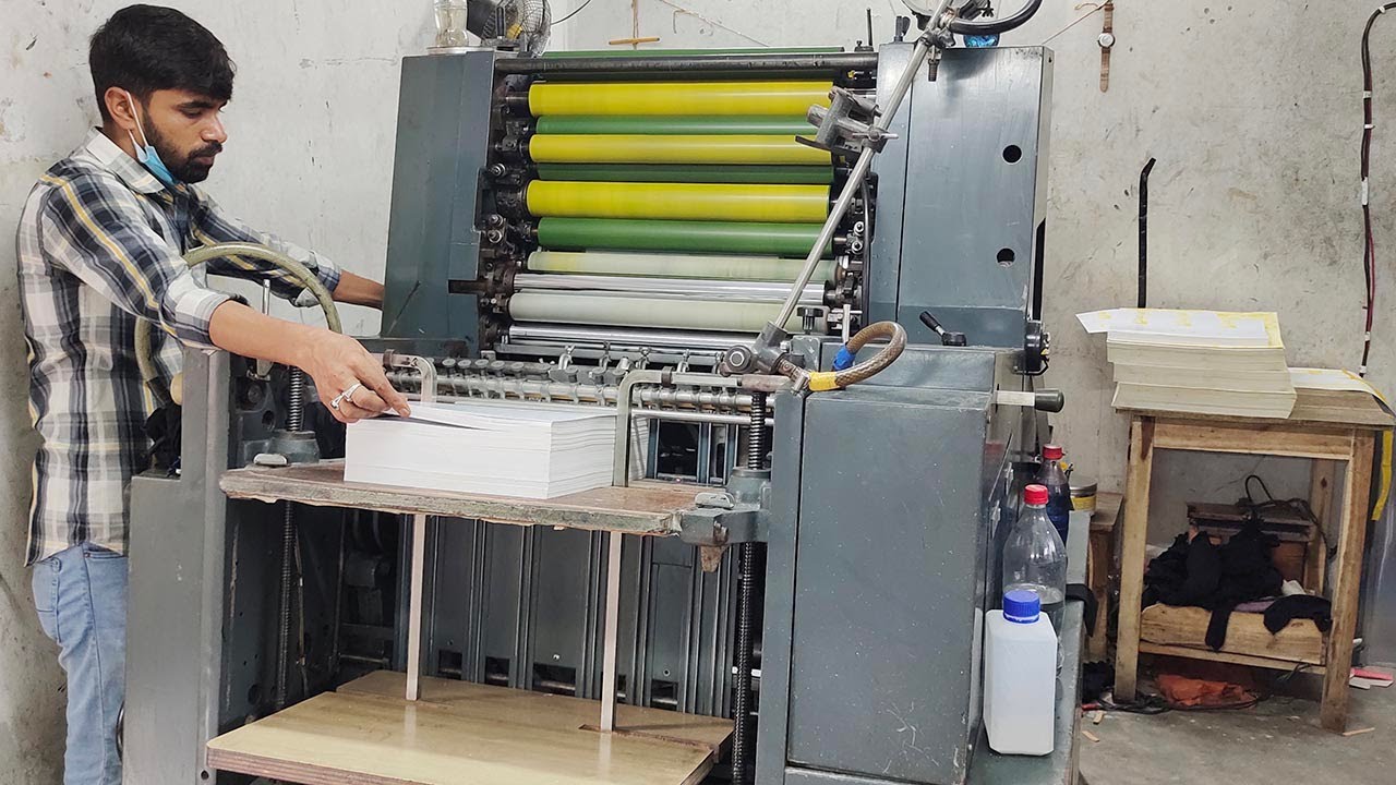 300 gsm Hansol Art Card Printing by Old Hashimoto Offset Printing Machine