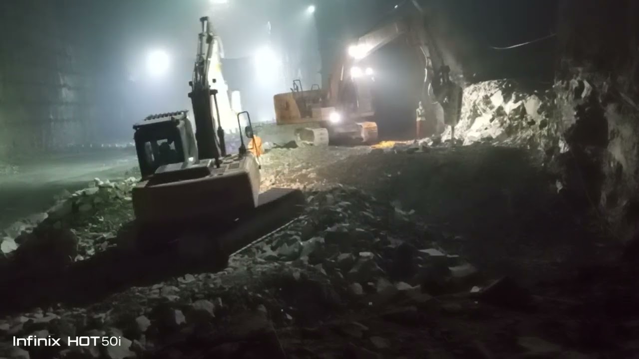 hammer breaking rockVS, Tunnel Mining, Excavator💥 CAT 336 POWER 💥 VS XCMG XE140C