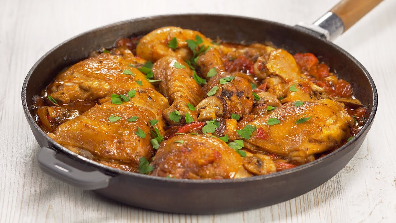 Italian CHICKEN CACCIATORE || ONE-PAN Cooked Chicken With DELICIOUS SAUCE. Recipe by Always Yummy!