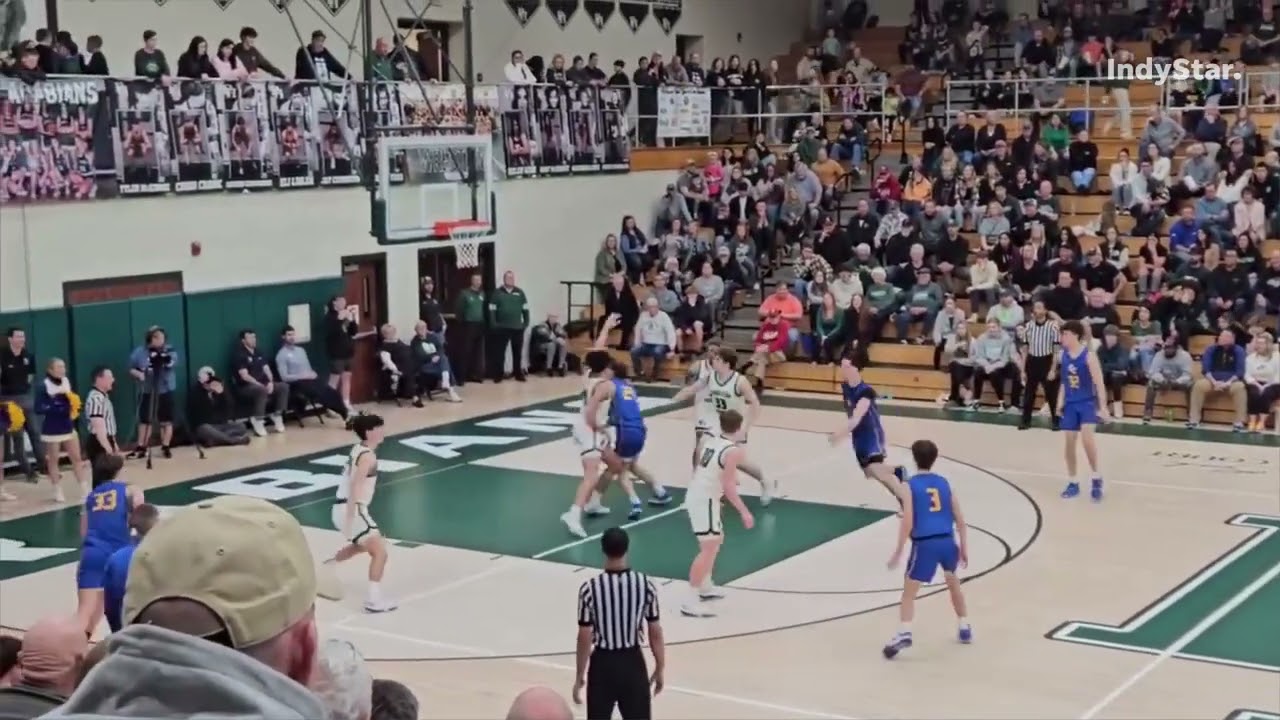 Watch Braylon Mullins score 51 points, including game-winner at buzzer