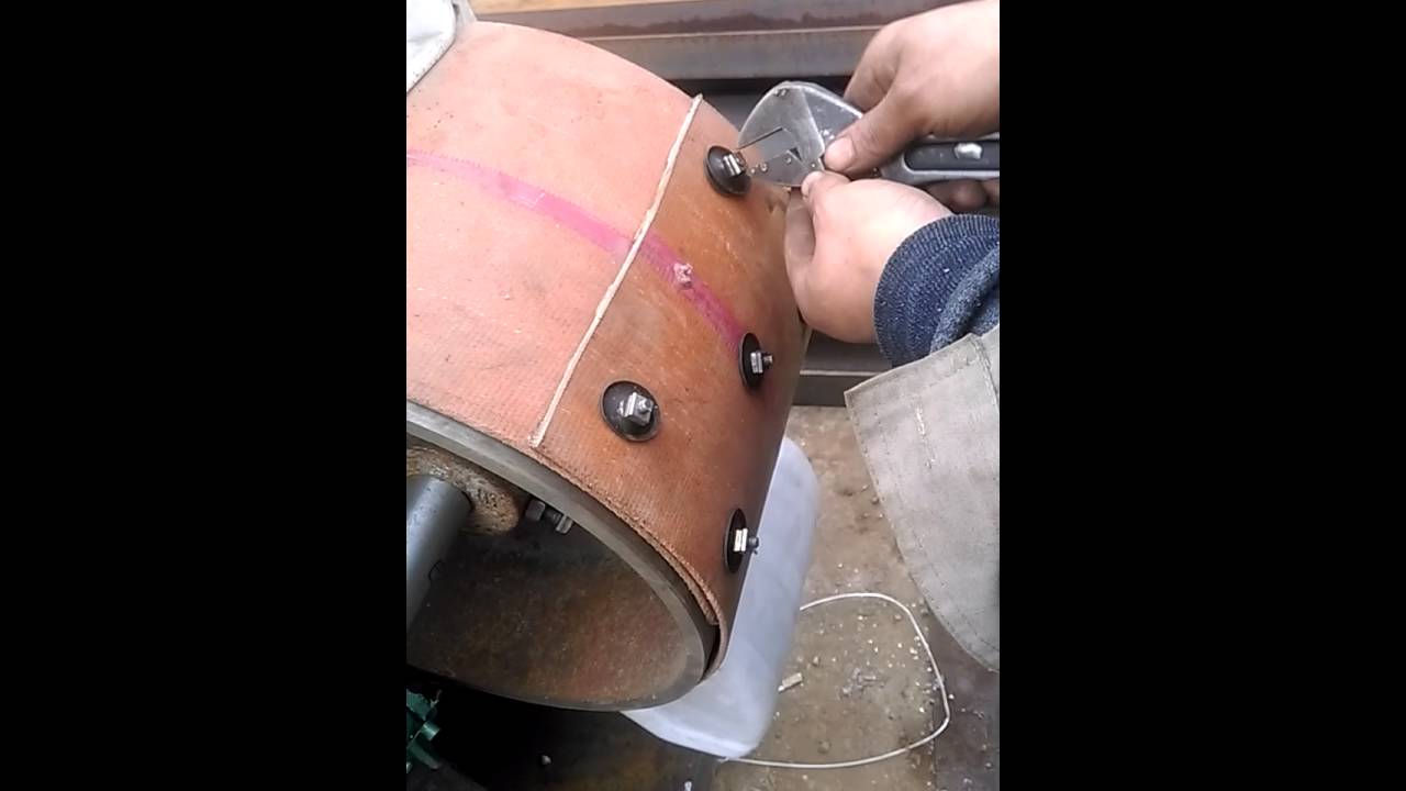 bucket loader installation--belt connecting