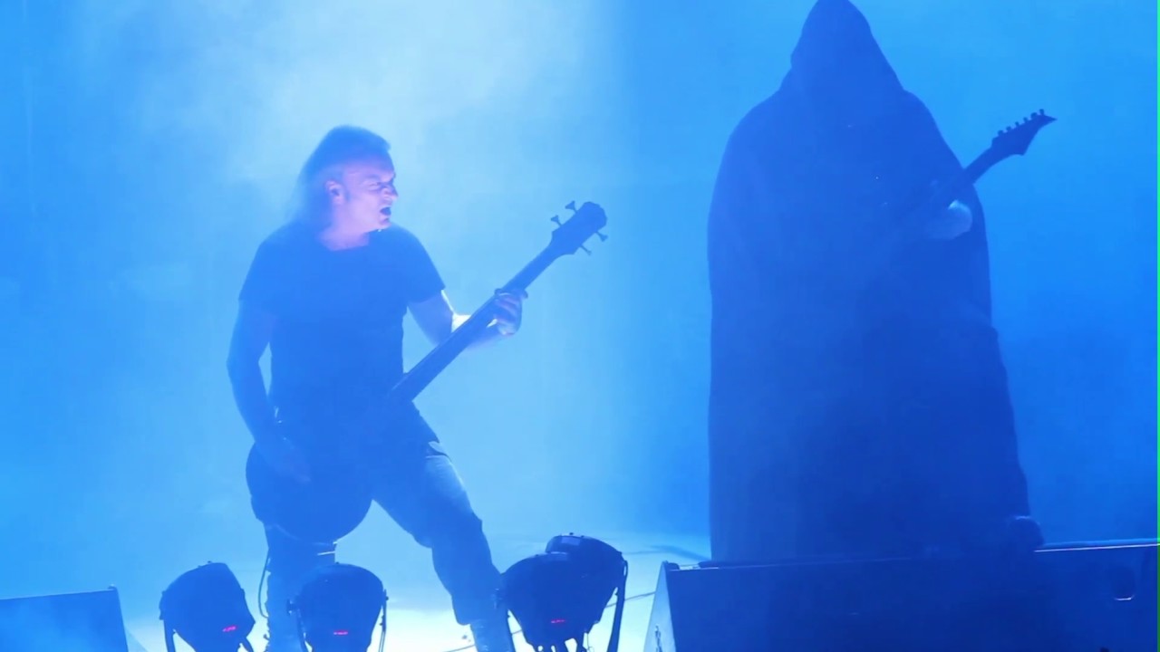 Mayhem - Freezing Moon Live