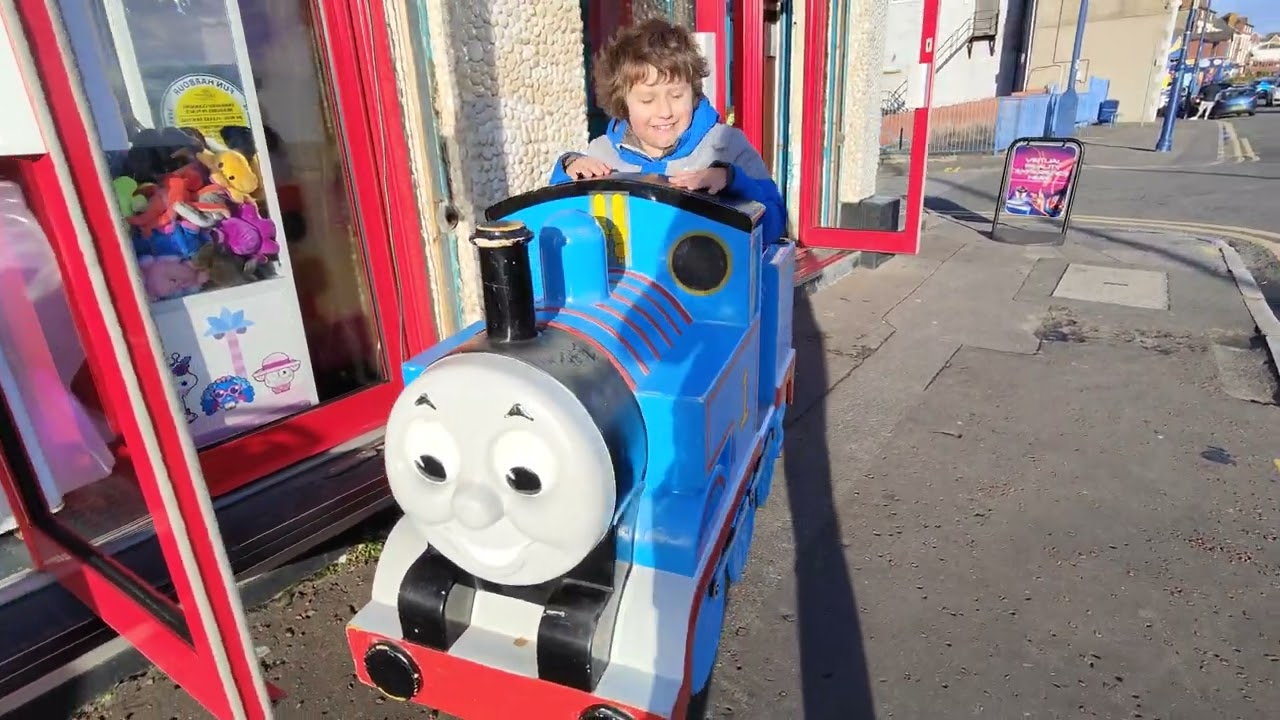 Thomas the tank engine kiddie ride rolly Roger - Barry island fun harbor arcade