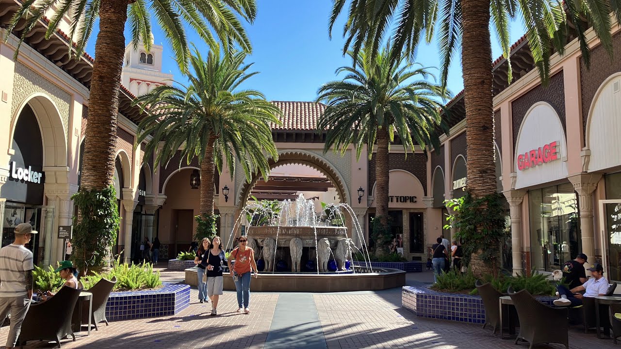 Walking Around Irvine Spectrum Center