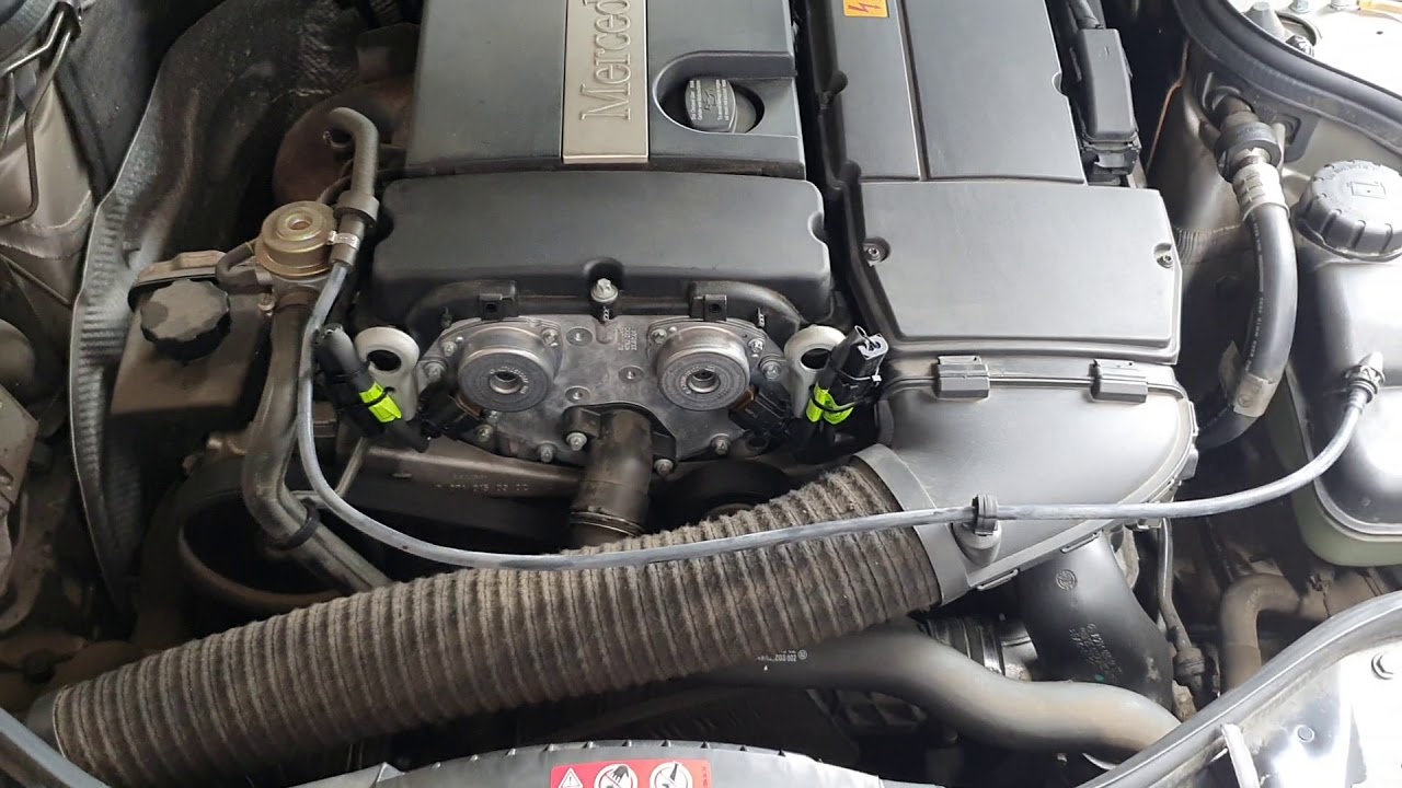 Mercedes Benz W211 E200k compressor engine sound