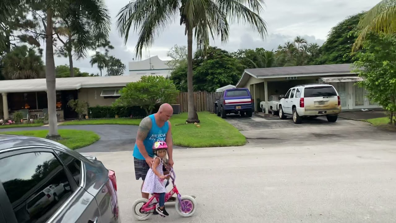 First time riding a bike without training wheels 3 years old