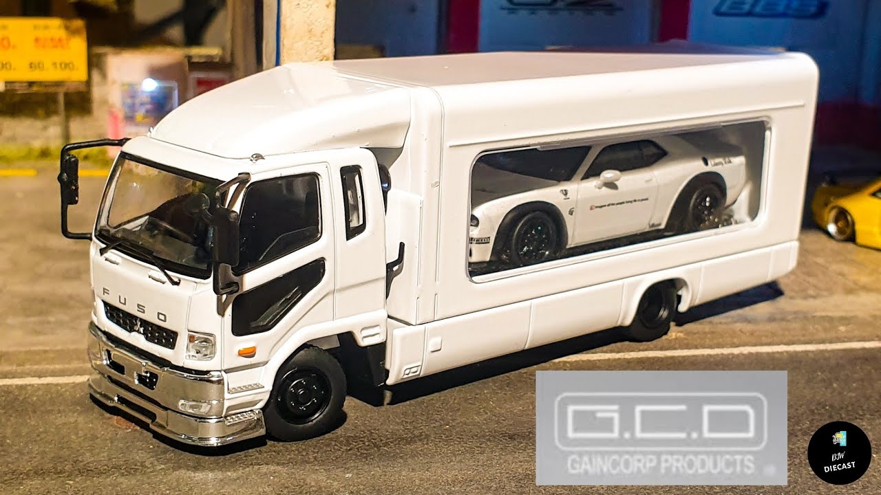 2017 Mitsubishi Fuso Fighter White Enclosed Car Hauler with Window by GCD 1/64 | UNBOXING and REVIEW