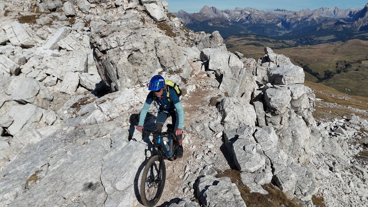 2025 Dolomiten Gipfelbesteigungen mit MTB Trails Drohnenvideo