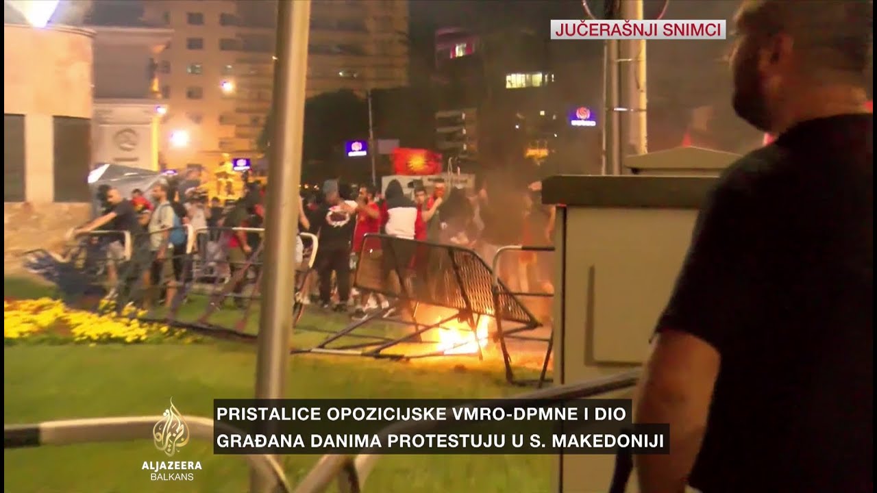 Sukob demonstranata i policije u Skoplju: Povrijeđeno 47 policajaca