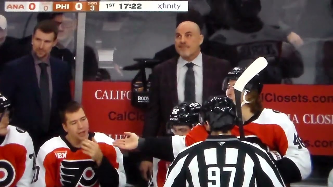 NHL Hockey fight - Noah Cates(Flyers) vs. Jansen Harkins(Ducks)