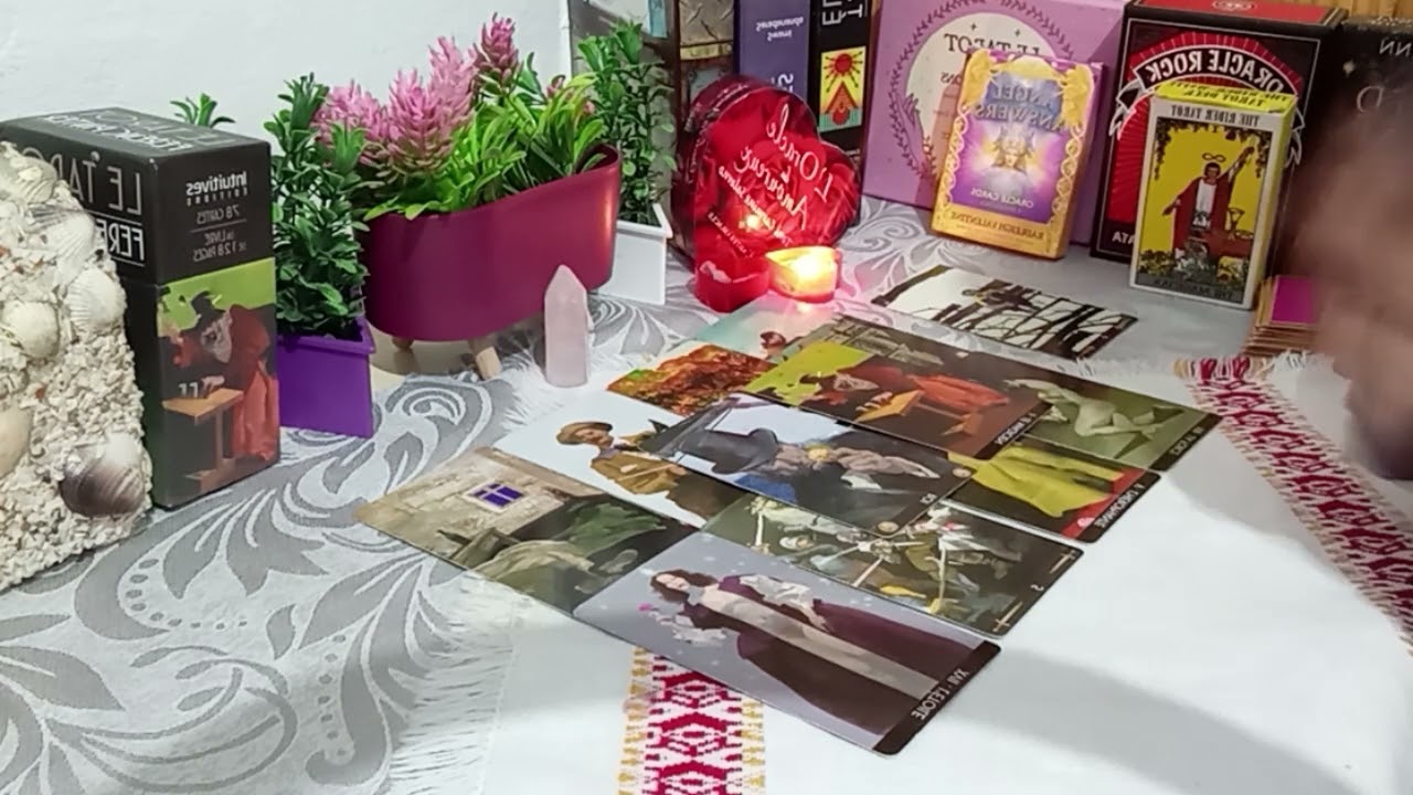 شخص يحن لذكرياتك/ندم على انسحابه/حاسك تحررت منه/أمس كان يتجسس عليك من حساب مزيف/هل يتواصل معك قريا؟