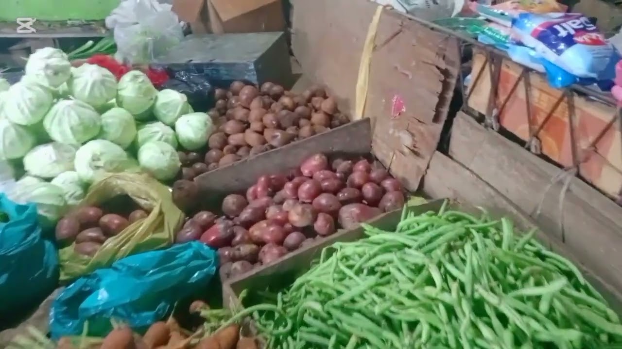 களுவாஞ்சிகுடி   சந்தையில்  விமர்சனம்.சிறிது  நேரத்தில்  அதே வாயால்   தவிசாளருக்கு  பாராட்டு 