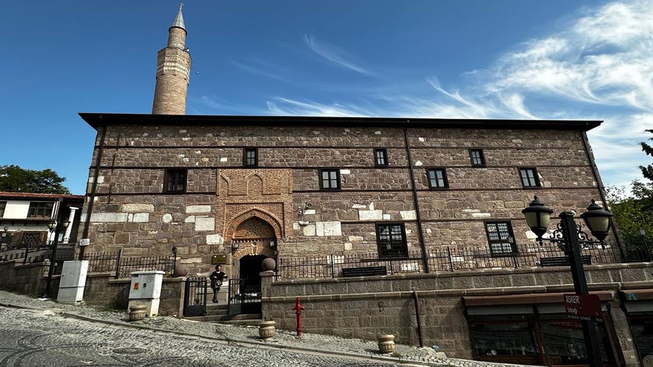 UNESCO listesine eklenen ahşap direkli camilere bilimsel koruma