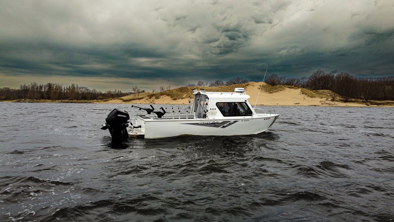 On The Water Walkthrough of a 2023 Hewescraft 240 Ocean Pro