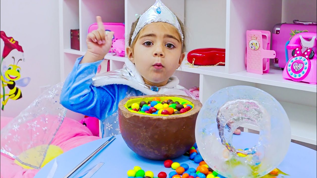 ميا تتجمد كل شيء بعصا سحرية وتتعلم دروساً عائلية &ndash; فيديو تعليمي للأطفال