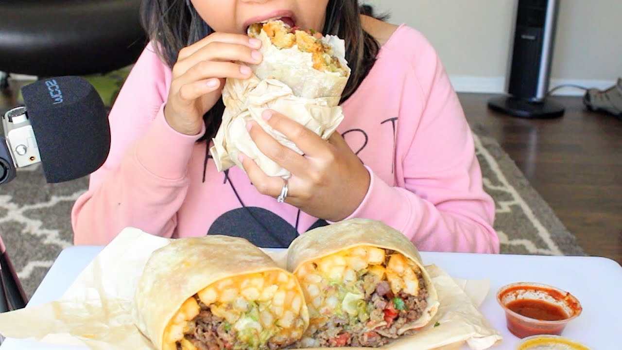 ASMR: GIANT Carne Asada Burrito *EATING SOUNDS* ZOOM H6 mic - Pepe's Mexican Food