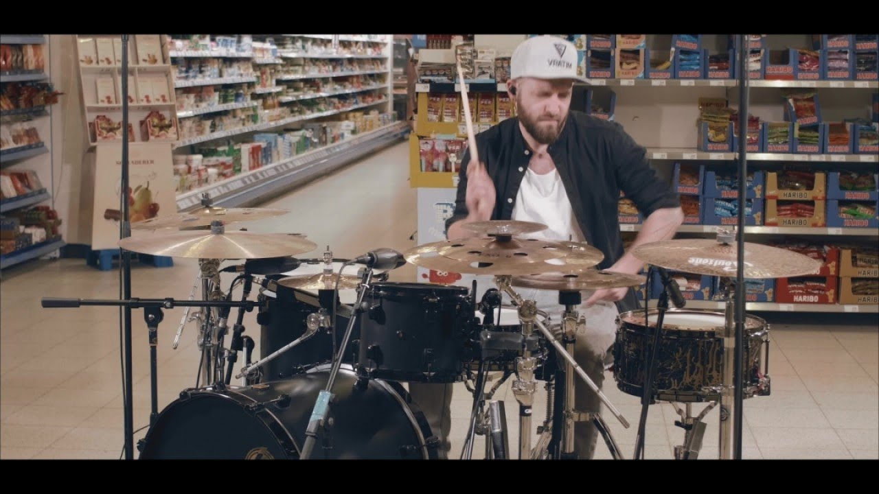 Dominik Scherer - DRUMMING MISHMASH @ a Supermarket
