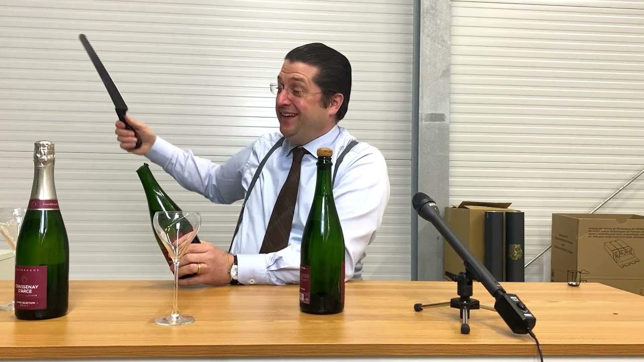 HOW TO SABRAGE! Trinkabenteuer: Champagner Flaschen aufschlagen! Tips und Tricks für Hochstapler