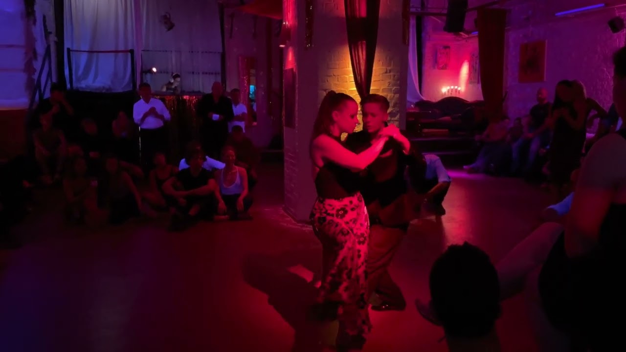 Kit Kat Club milonga performance 2 - Berlin, Germany