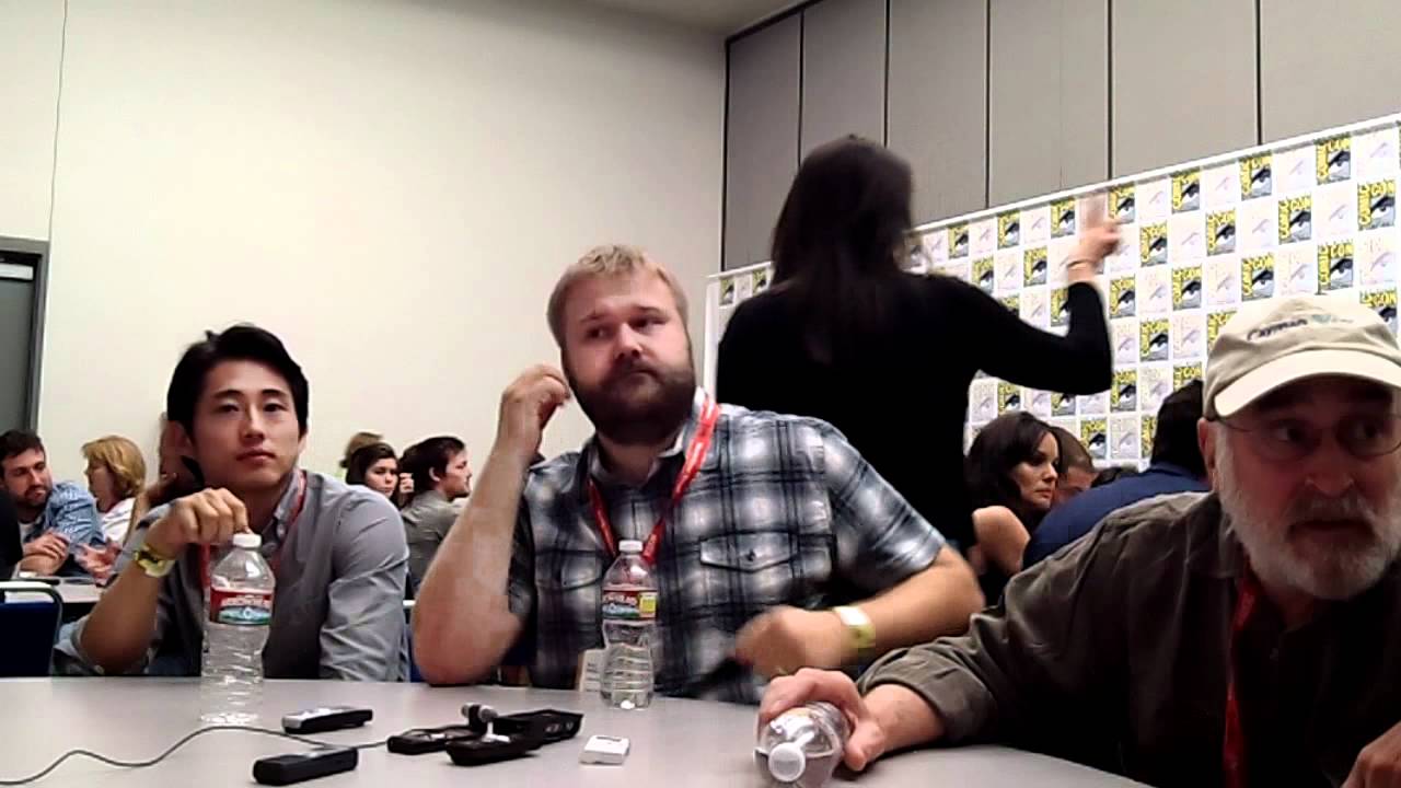 Steven Yeun, Robert Kirkman & Jeffrey DeMunn Talk The Walking Dead at Comic-Con 2011