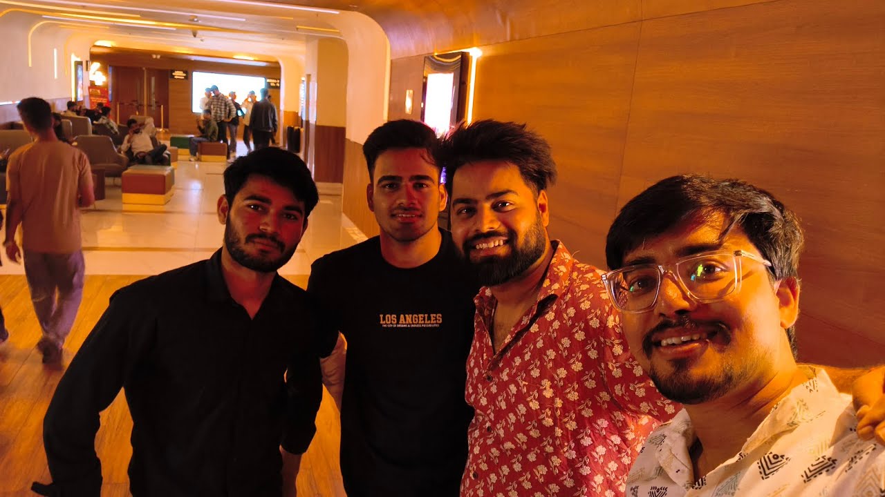 👉 Movie Dekhne Gaye The… Aur Waha 2 Bhai Mil Gaye 😳🔥 | Unexpected Meetup!