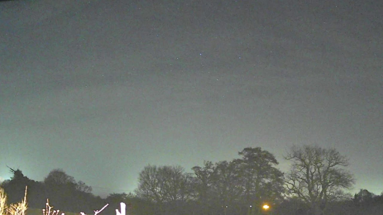 Aurora Borealis/Northern Lights Live from Essex UK: 22/2/26 (due to amber aurora alert)