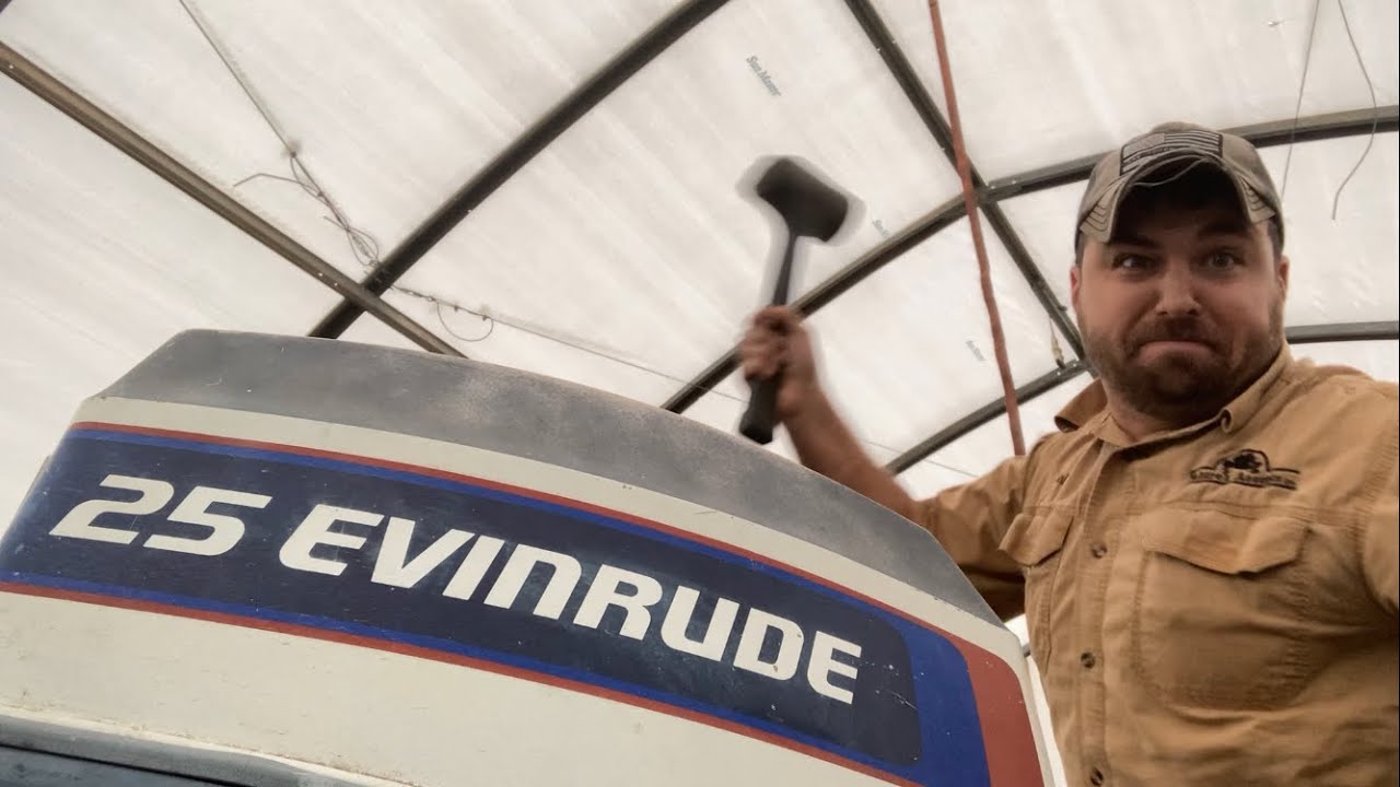 MY 25 EVINRUDE IS NOT RUNNING