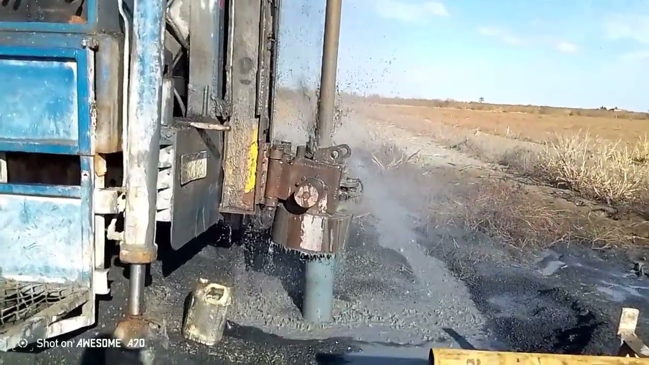 Perfuração de poço artesiano na município de Canarana BA no terreno Joh