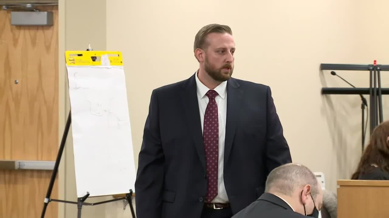 Raw video: Prosecutor gives opening statement at Armando Barron trial