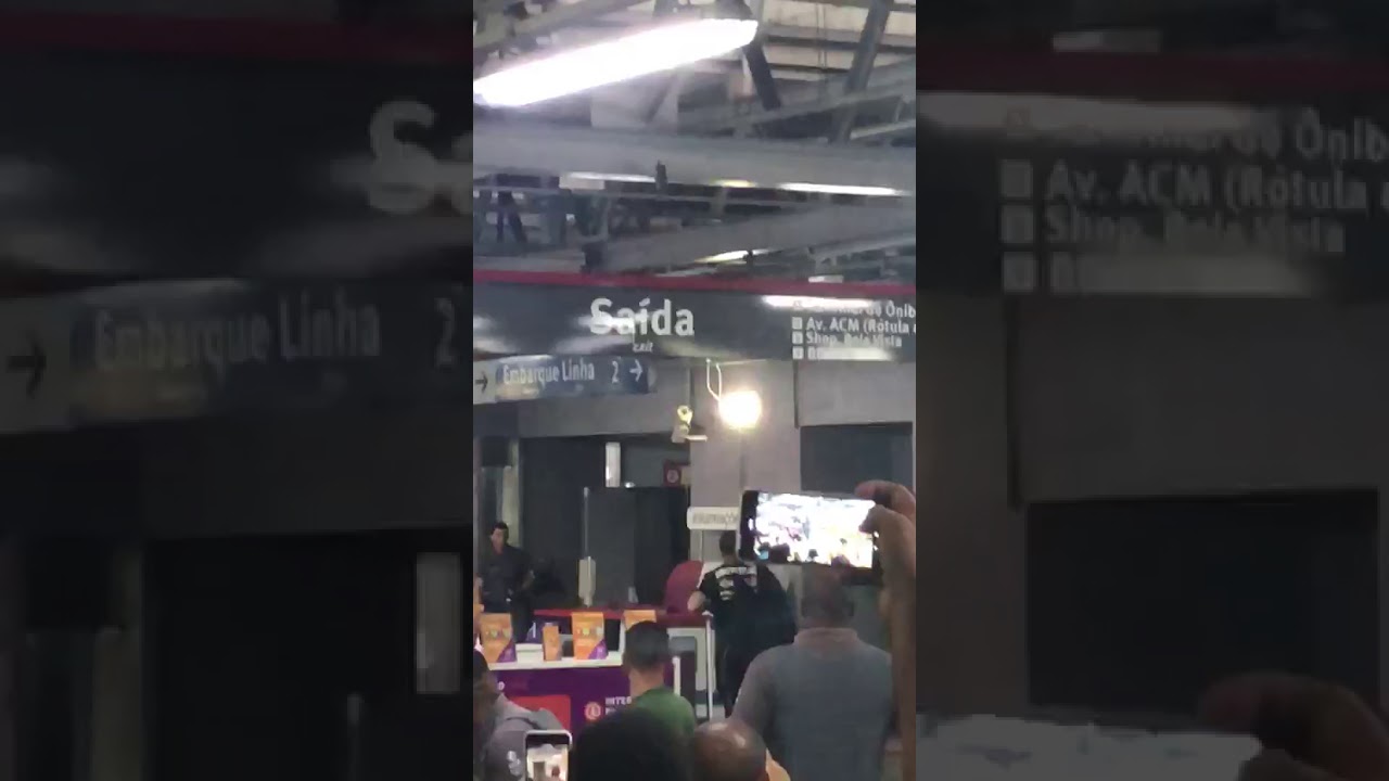 V&iacute;deo: Homem com fac&atilde;o faz ref&eacute;m na esta&ccedil;&atilde;o Acesso Norte do metr&ocirc; em Salvador