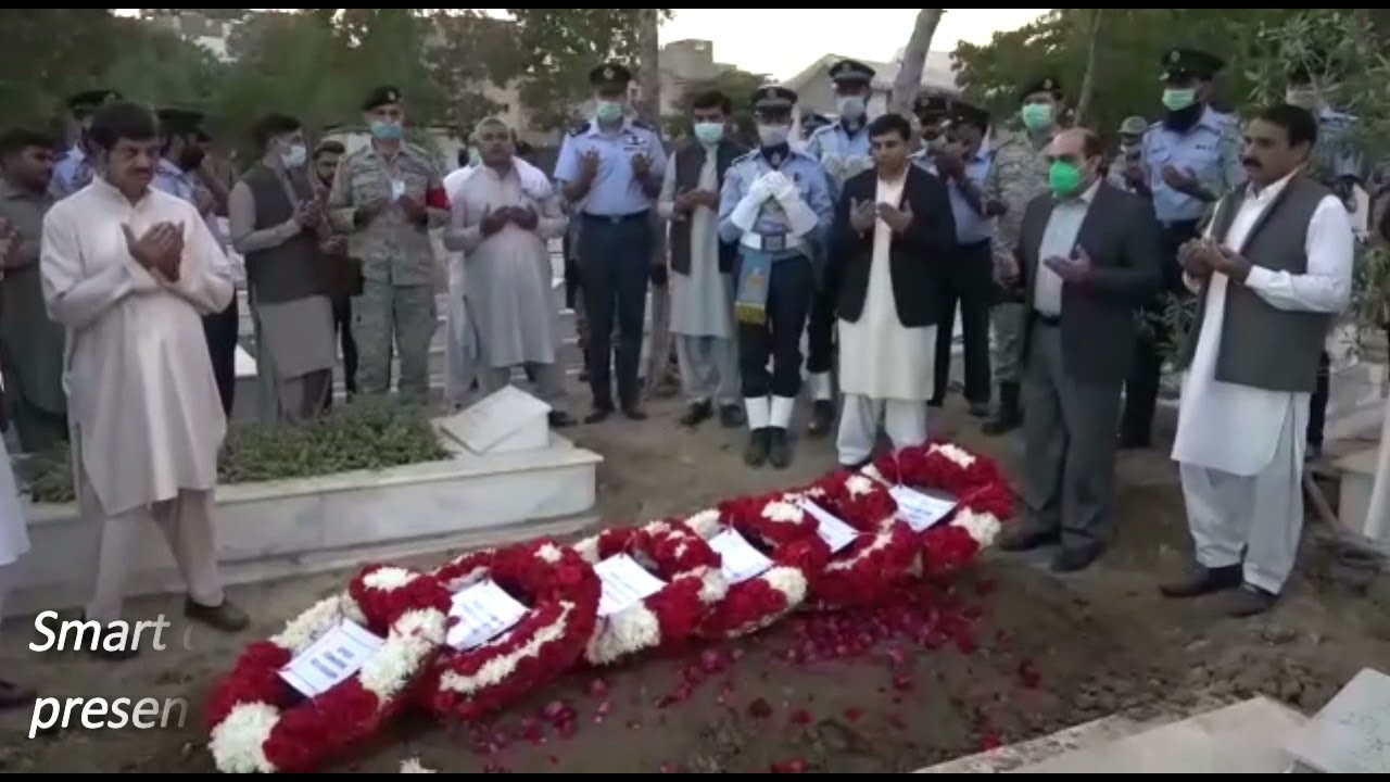 Mother of Pilot Officer Rashid Minhas Shaheed, dies in Karachi, PAF presented guard of honour