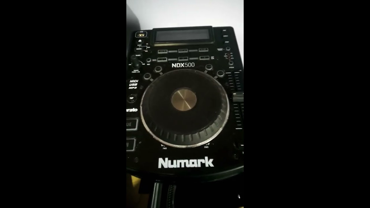 How to set up #numark #ndx500 with an #analogue #mixer and play  through #virtualdj #vdj