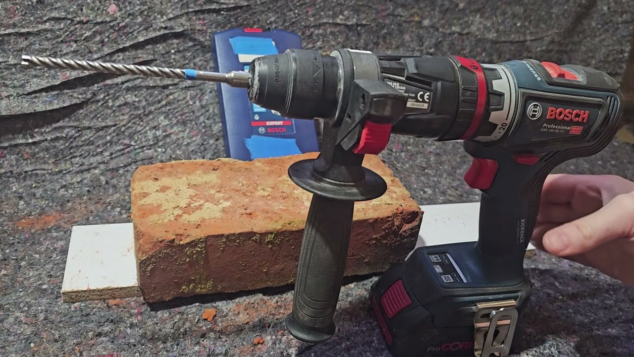 Bosch Professional GSR 18V-90 FC + GFA 18-H Hammeraufsatz Test