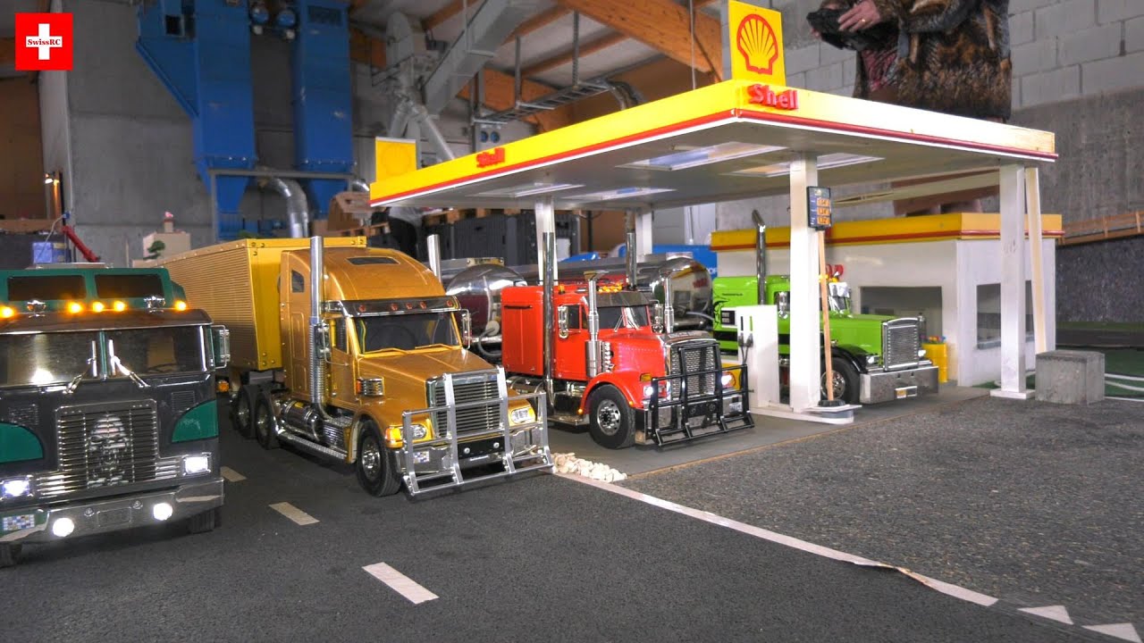 AWESOME RC TRUCKS