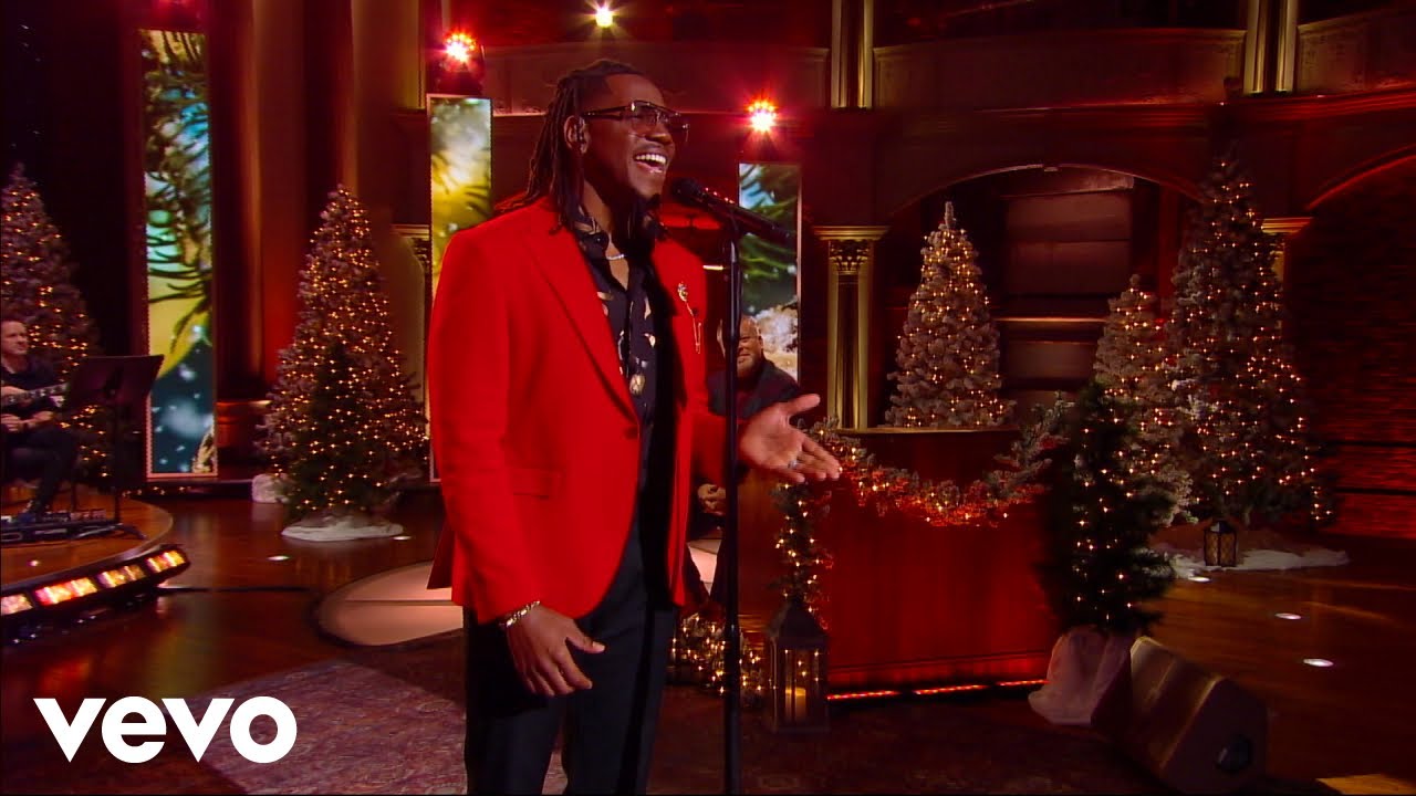 Chris Blue - The Christmas Song (Live) (Official Music Video)