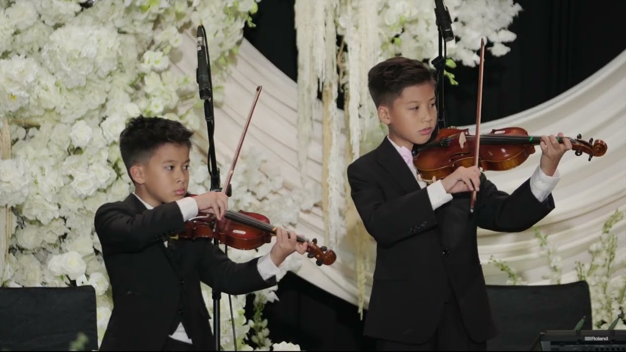 wedding Huy Hoang Ngoc Nu_ Boo Boom Violin performance_camera 2