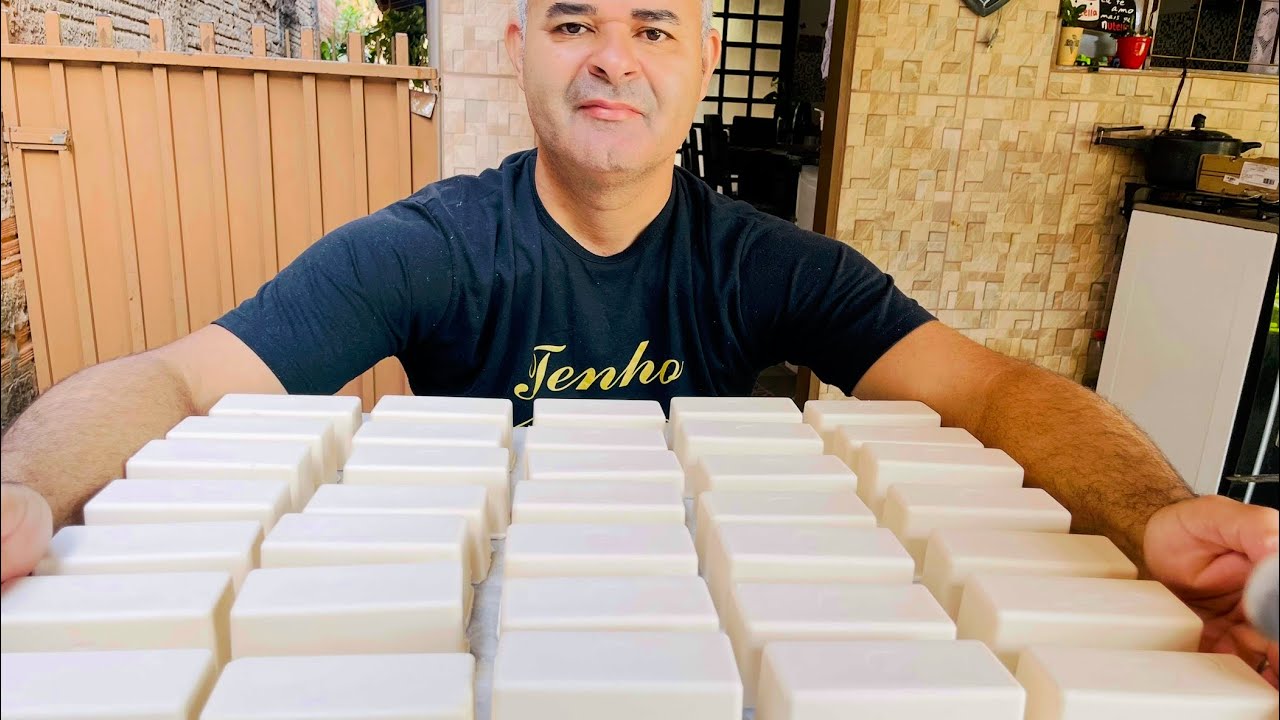 OLHA O TANTO DE SABÃO QUE A GENTE FEZ PRO ANO TODO!