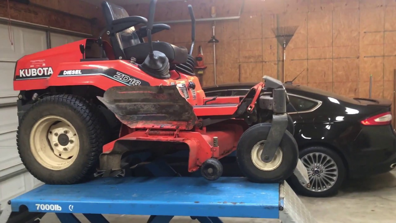 Дизельная газонокосилка Kubota!